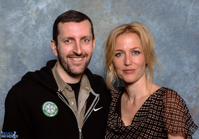 How tall is Gillian Anderson