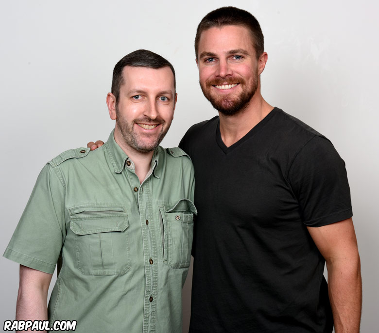 How tall is Stephen Amell