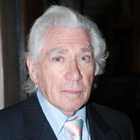 Height of Frank Finlay