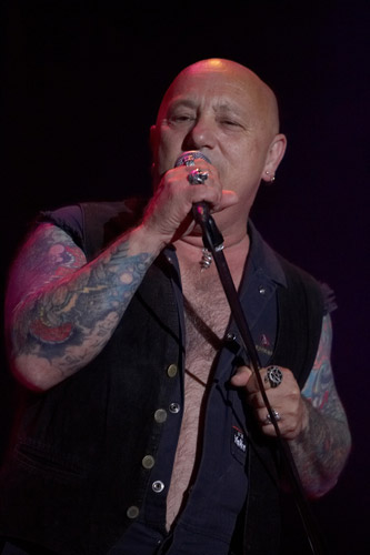 How tall is Angry Anderson