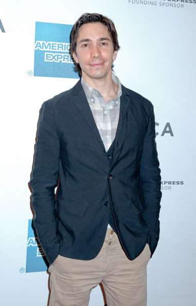 How tall is Justin Long