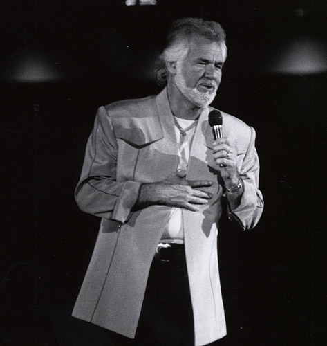 How tall is Kenny Rogers