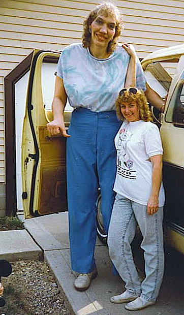 How tall was Sandy Allen