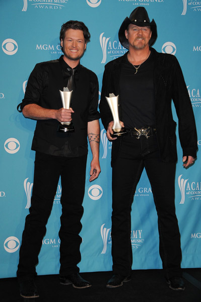 How tall is Trace Adkins