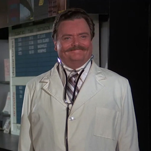 How tall is Bernard Fox